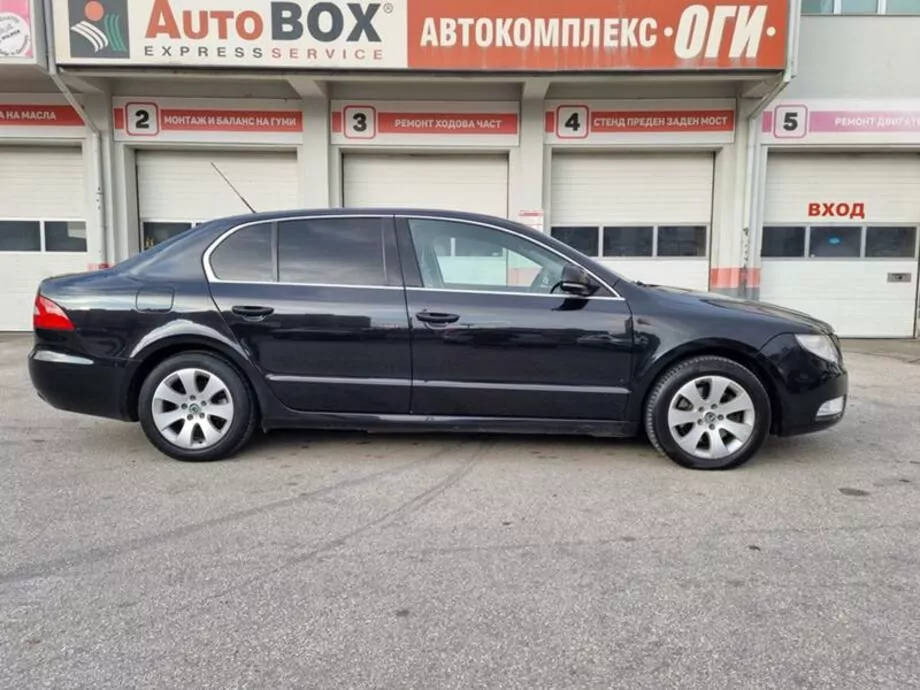 ID:1146 - SKODA SUPERB