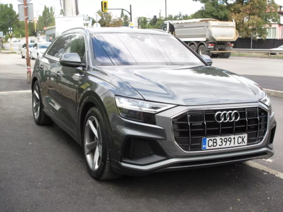 ID:1186 - AUDI Q8