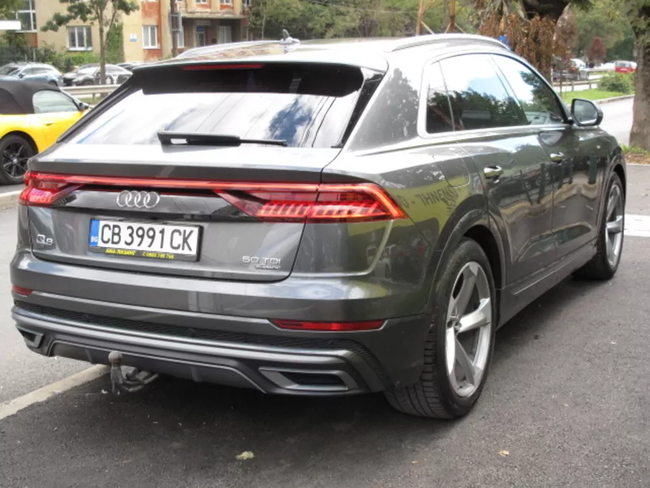 ID:1186 - AUDI Q8