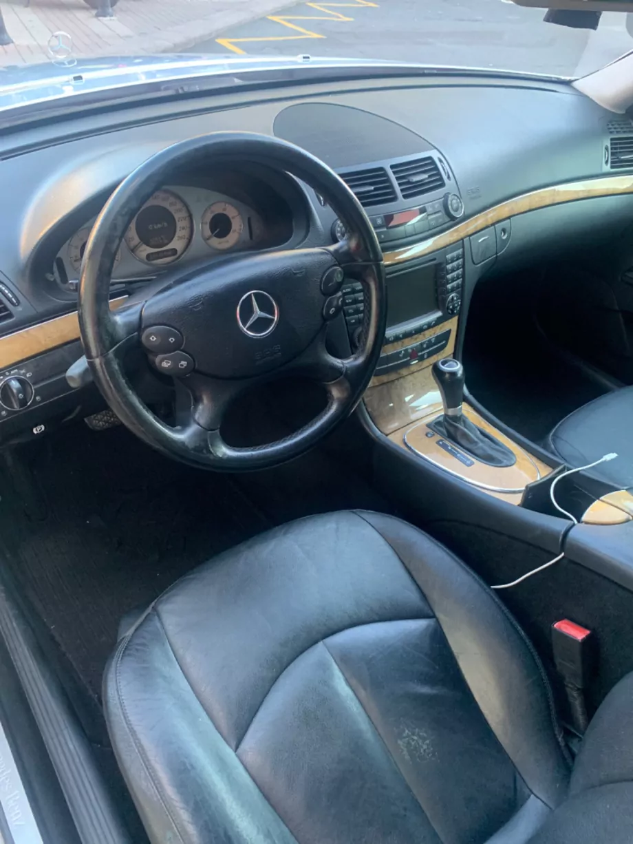 ID:1190 - MERCEDES-BENZ E 280