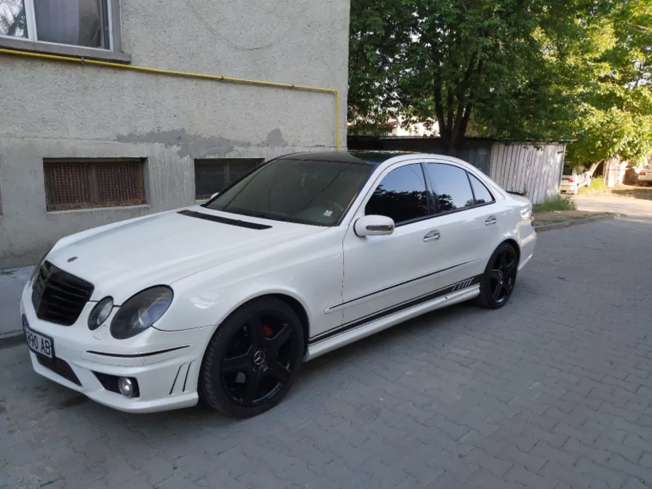 ID:1206 - MERCEDES-BENZ E 500