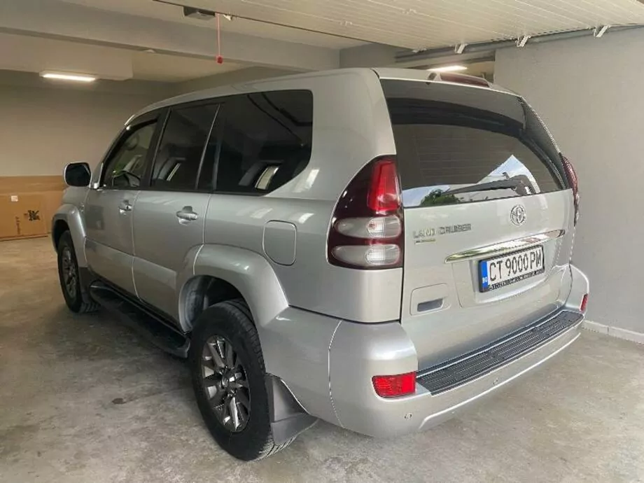 ID:1223 - TOYOTA LAND CRUISER