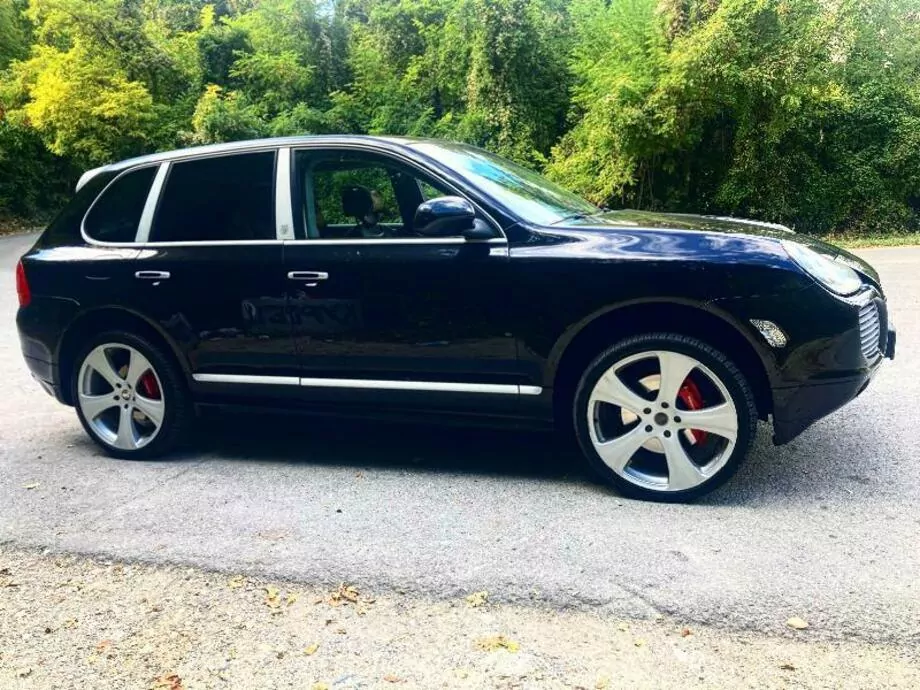 ID:1229 - PORSCHE CAYENNE