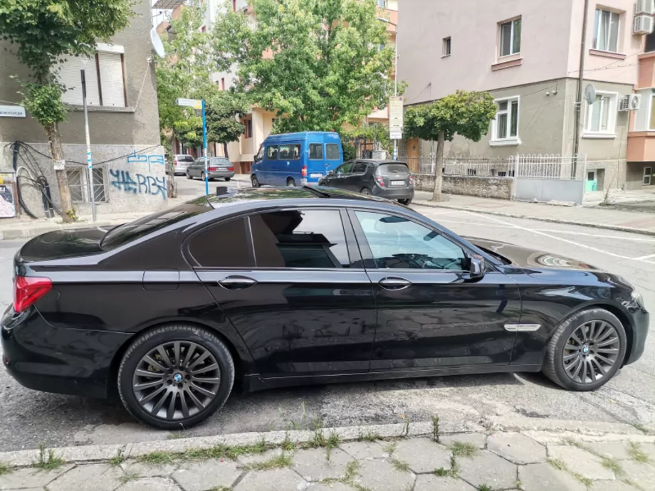 ID:1230 - BMW 730