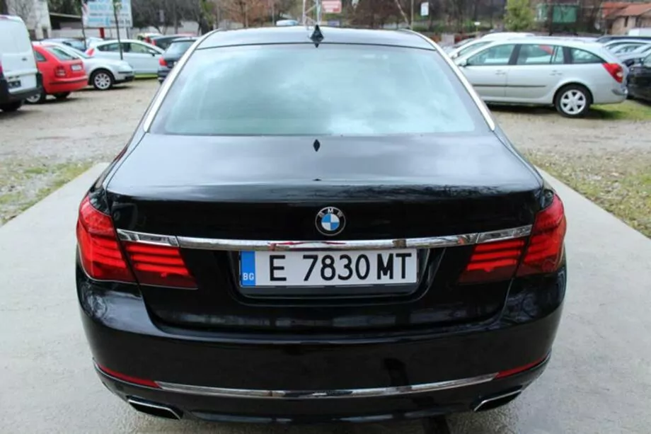 ID:1257 - BMW 750