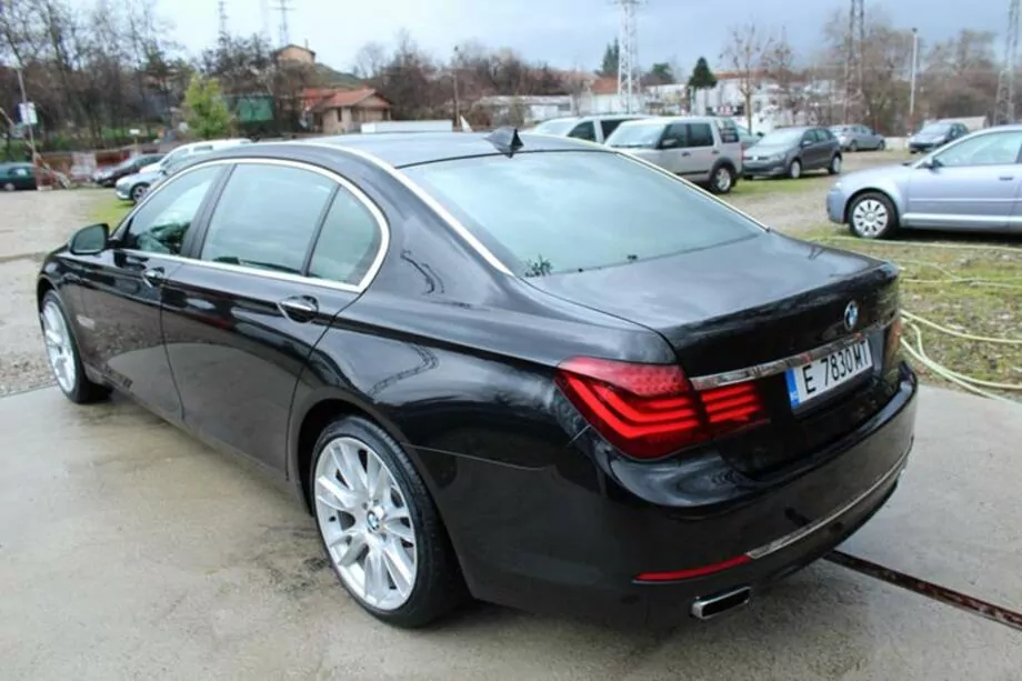 ID:1257 - BMW 750