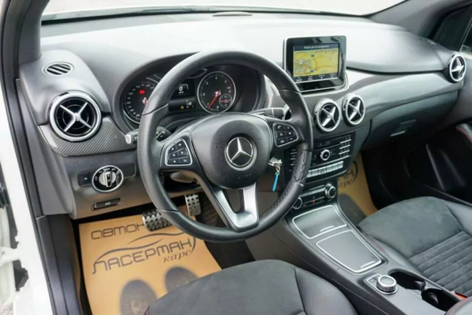 ID:1277 - MERCEDES-BENZ B 180