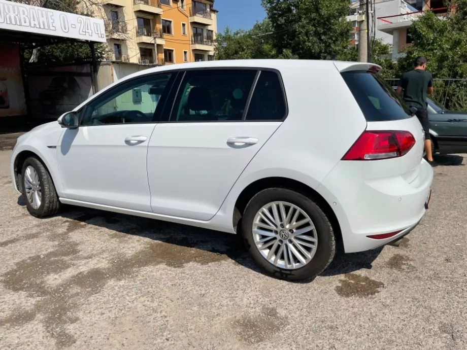 ID:1282 - VOLKSWAGEN GOLF