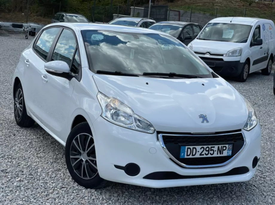 ID:1293 - PEUGEOT 208