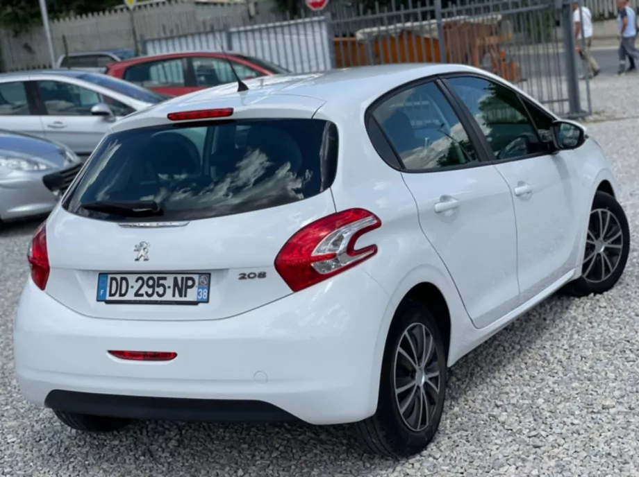 ID:1293 - PEUGEOT 208