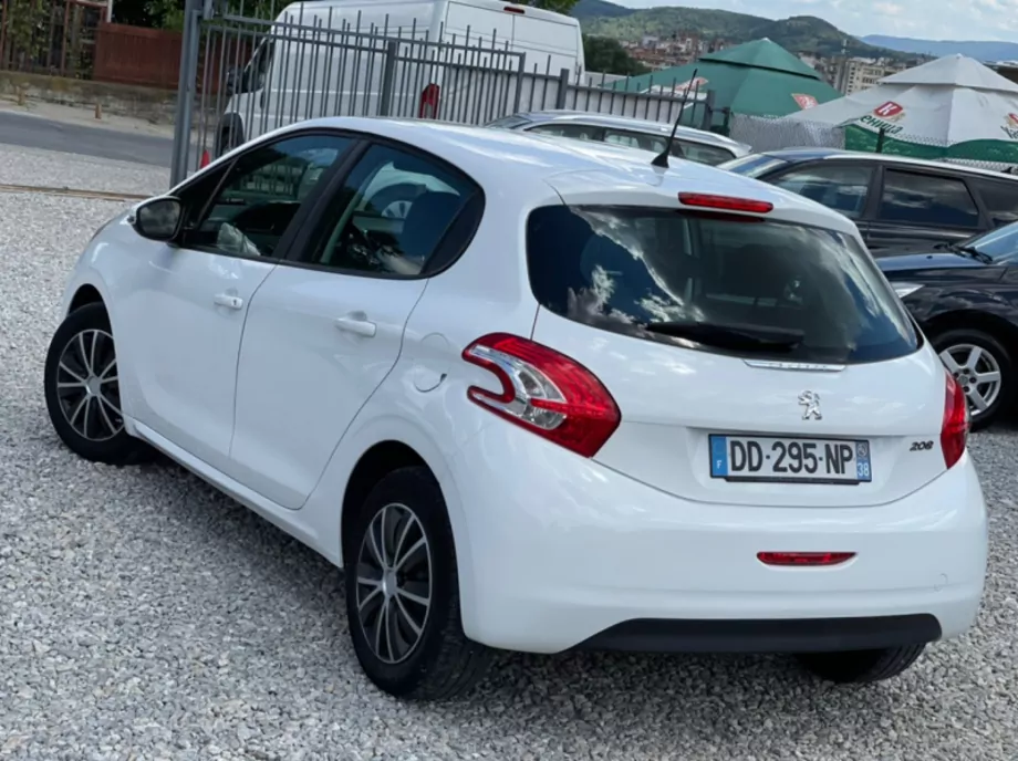 ID:1293 - PEUGEOT 208