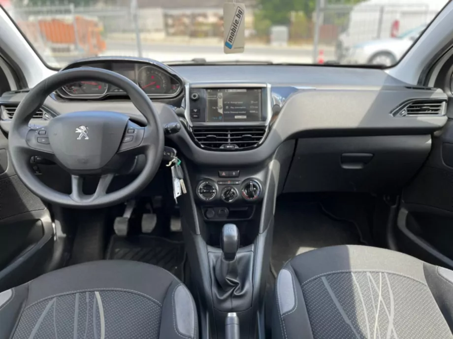 ID:1293 - PEUGEOT 208