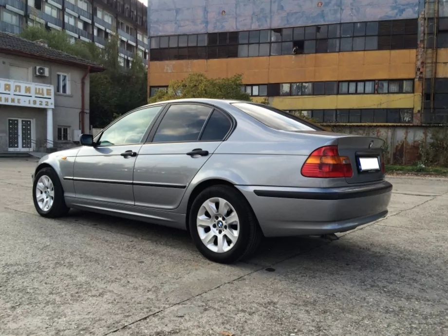 ID:1298 - BMW 320