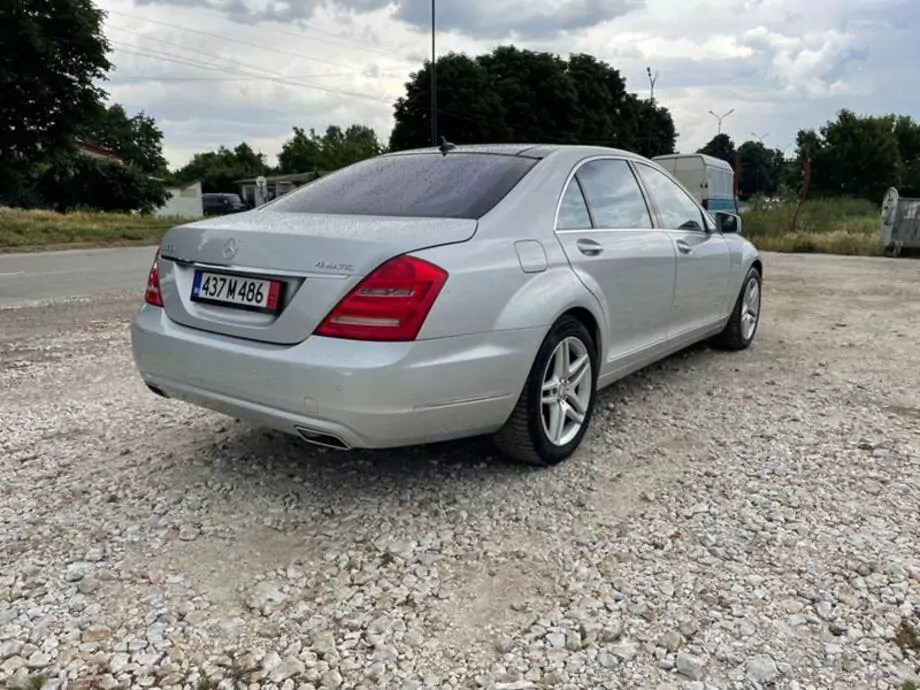 ID:1320 - MERCEDES-BENZ S 550