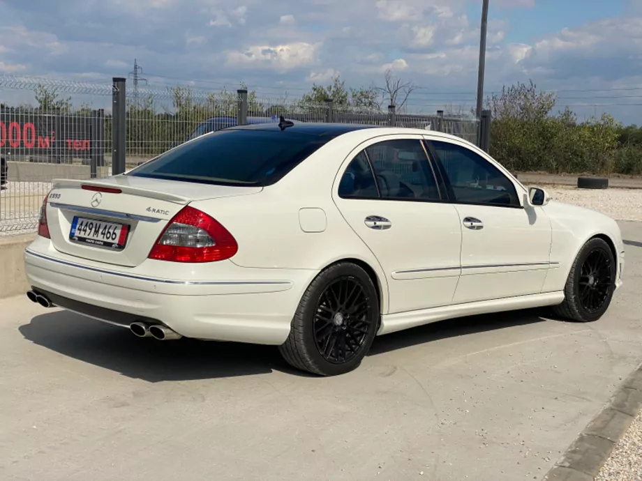 ID:1356 - MERCEDES-BENZ E 500