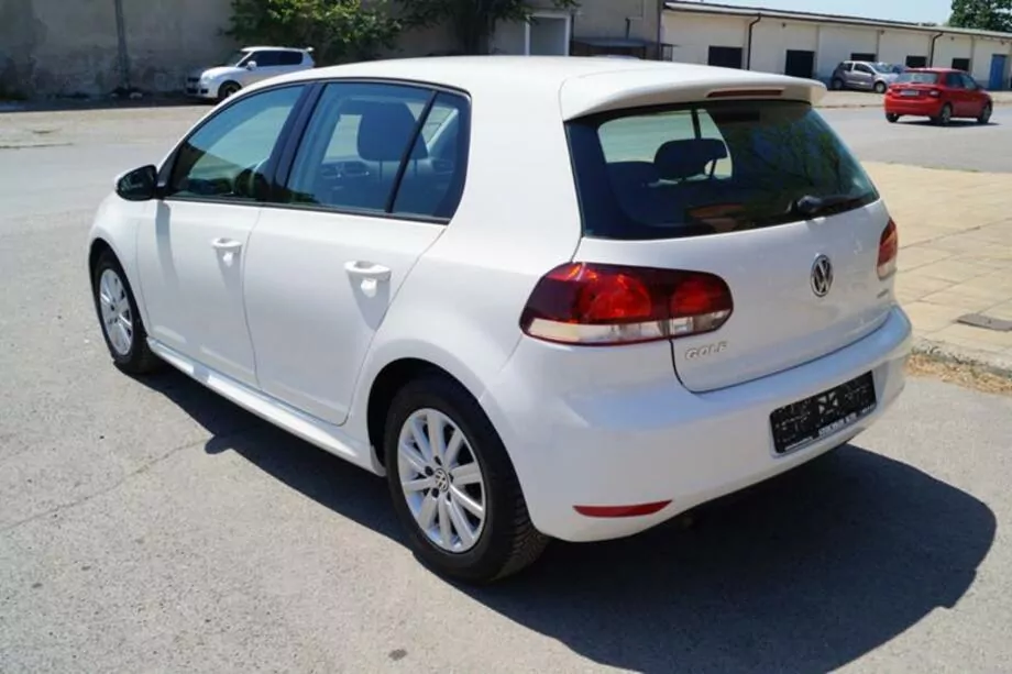 ID:1372 - VOLKSWAGEN GOLF