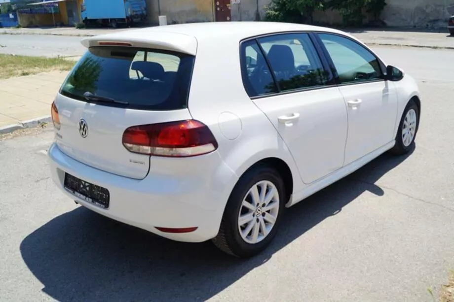 ID:1372 - VOLKSWAGEN GOLF