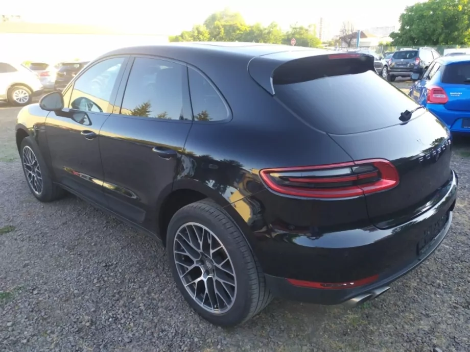 ID:1378 - PORSCHE MACAN