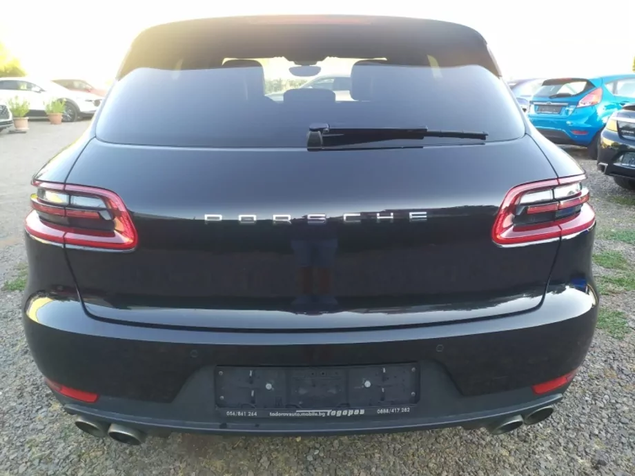 ID:1378 - PORSCHE MACAN