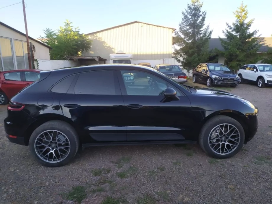 ID:1378 - PORSCHE MACAN