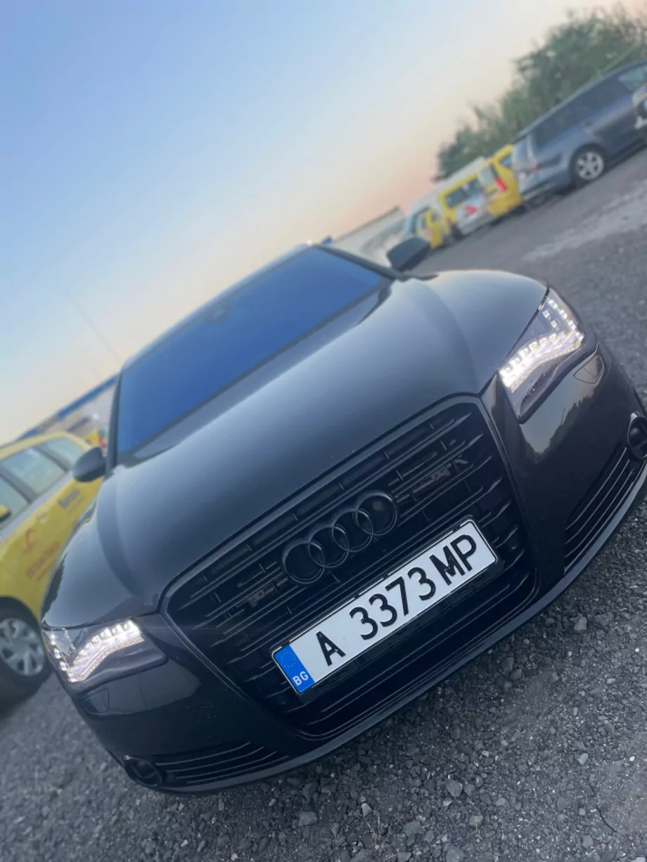 ID:1392 - AUDI A8