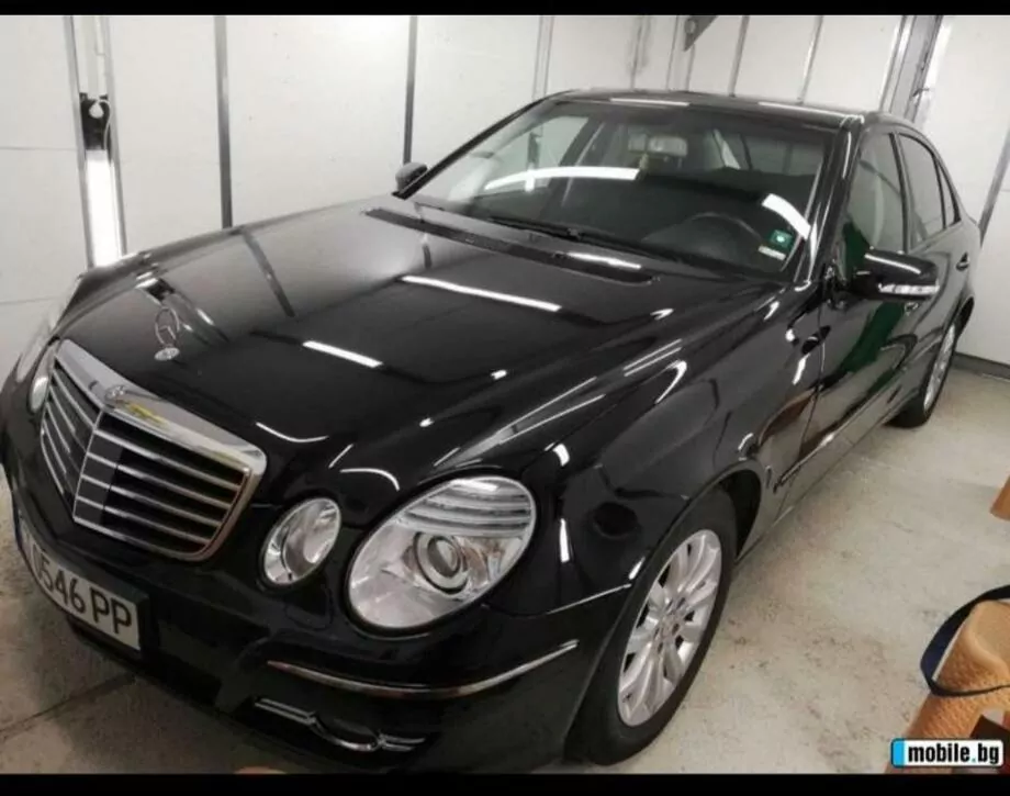 ID:1396 - MERCEDES-BENZ E 220