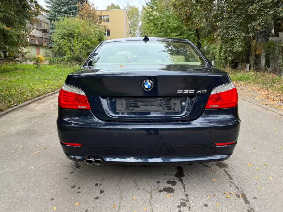 ID:1415 - BMW 530