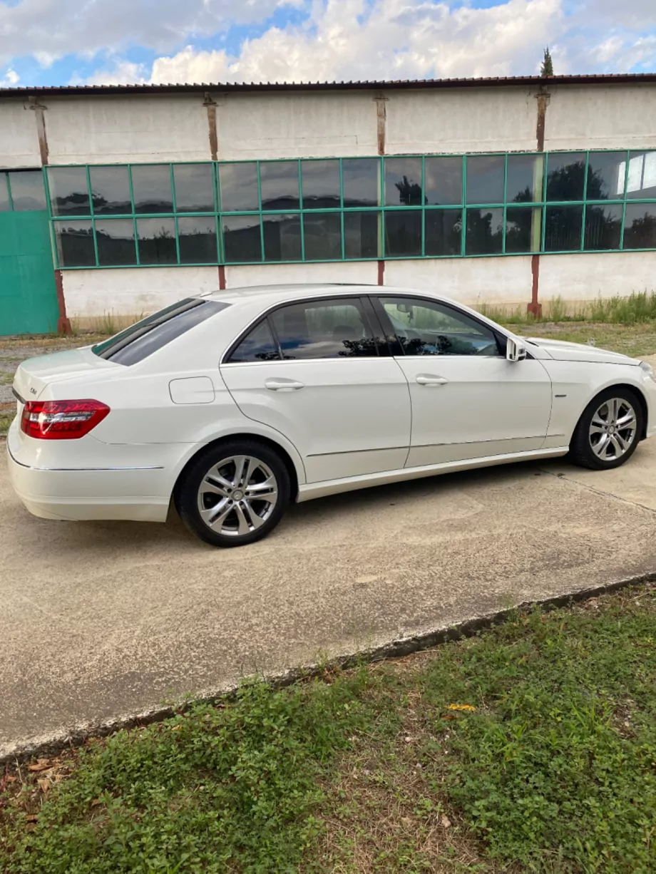 ID:1428 - MERCEDES-BENZ E 250