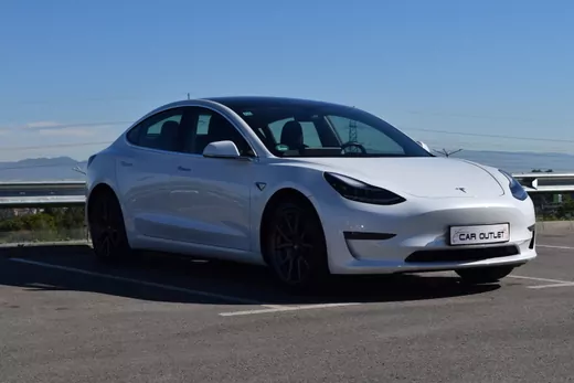 ОБЯВА №1436 за TESLA MODEL 3