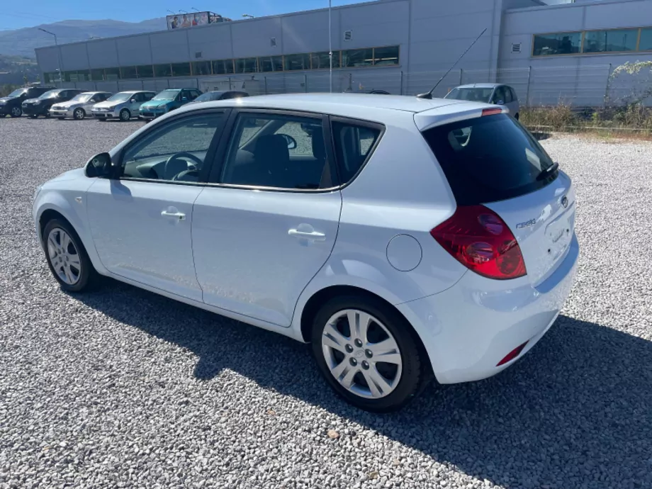 ID:1437 - KIA CEED