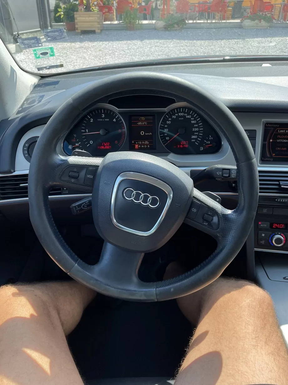 ID:1450 - AUDI A6