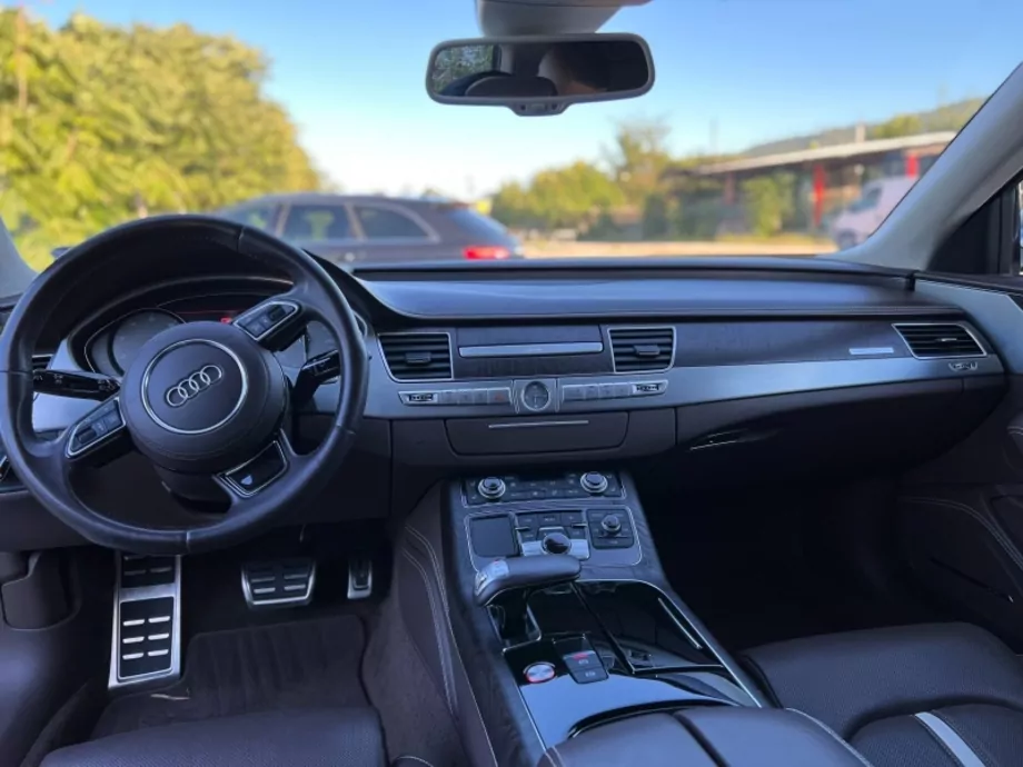 ID:1491 - AUDI S8