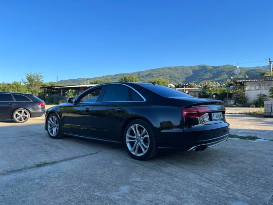 ID:1491 - AUDI S8