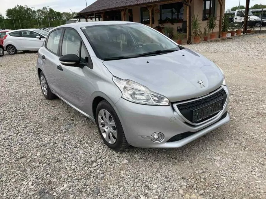 ID:1507 - PEUGEOT 208