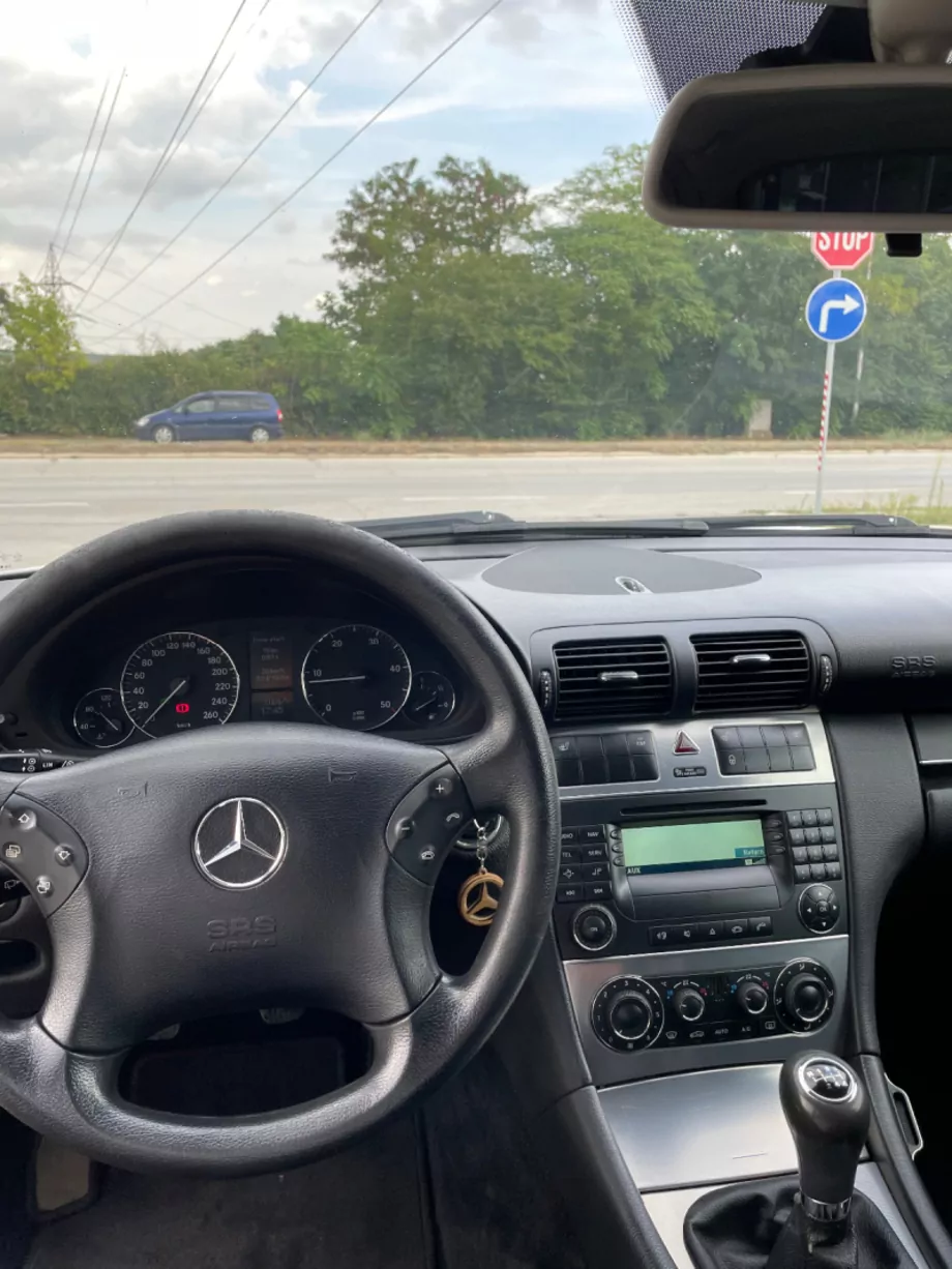 ID:1513 - MERCEDES-BENZ C 220