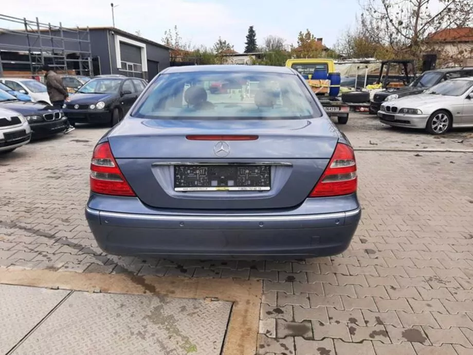 ID:1522 - MERCEDES-BENZ E 320