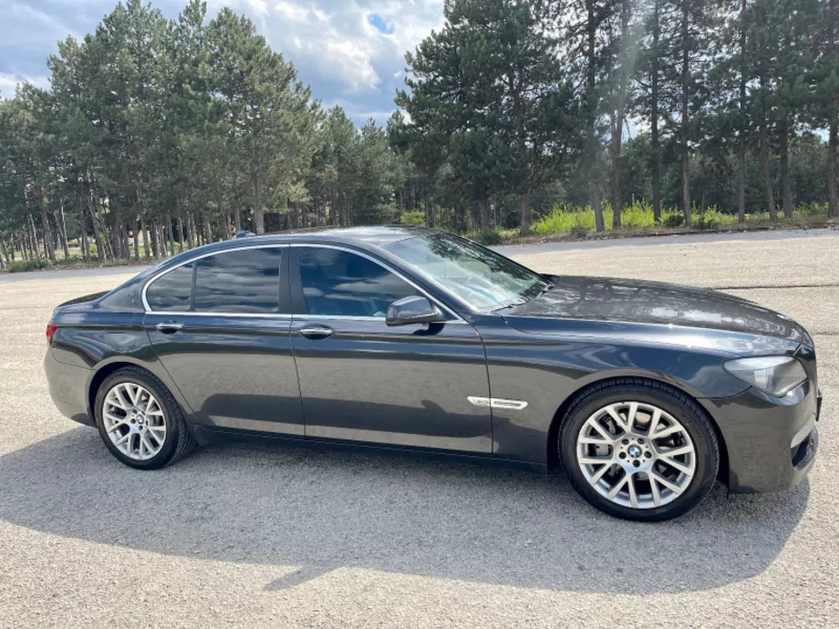 ID:1524 - BMW 740