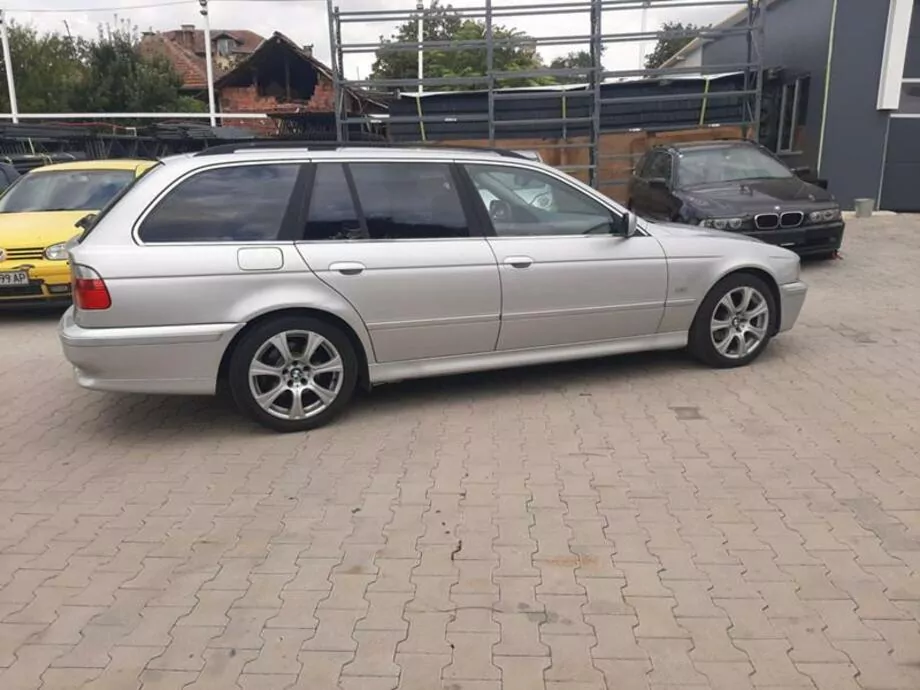 ID:1550 - BMW 525