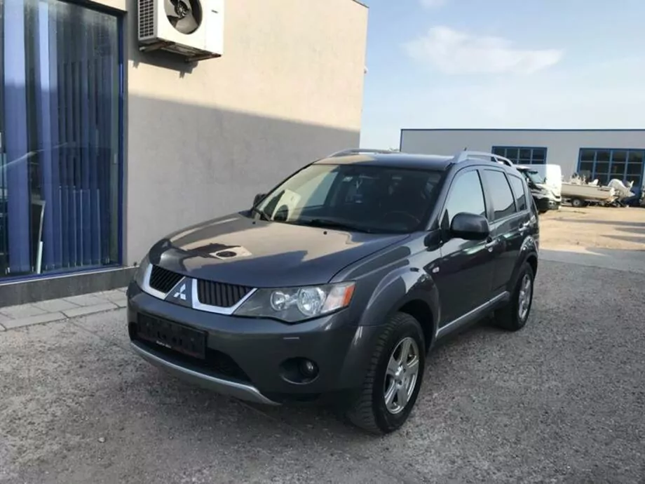 ID:1569 - MITSUBISHI OUTLANDER