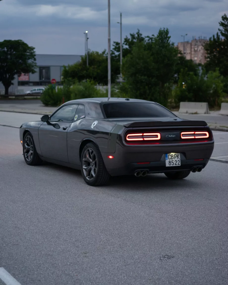 ID:1570 - DODGE CHALLENGER