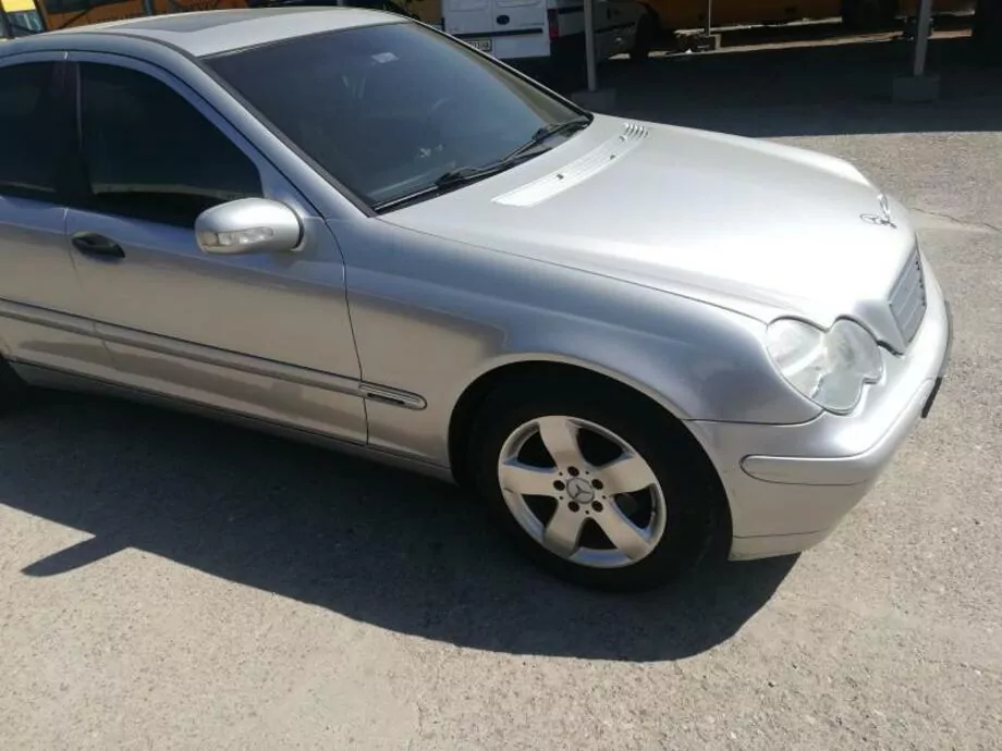 ID:1576 - MERCEDES-BENZ CLC 200