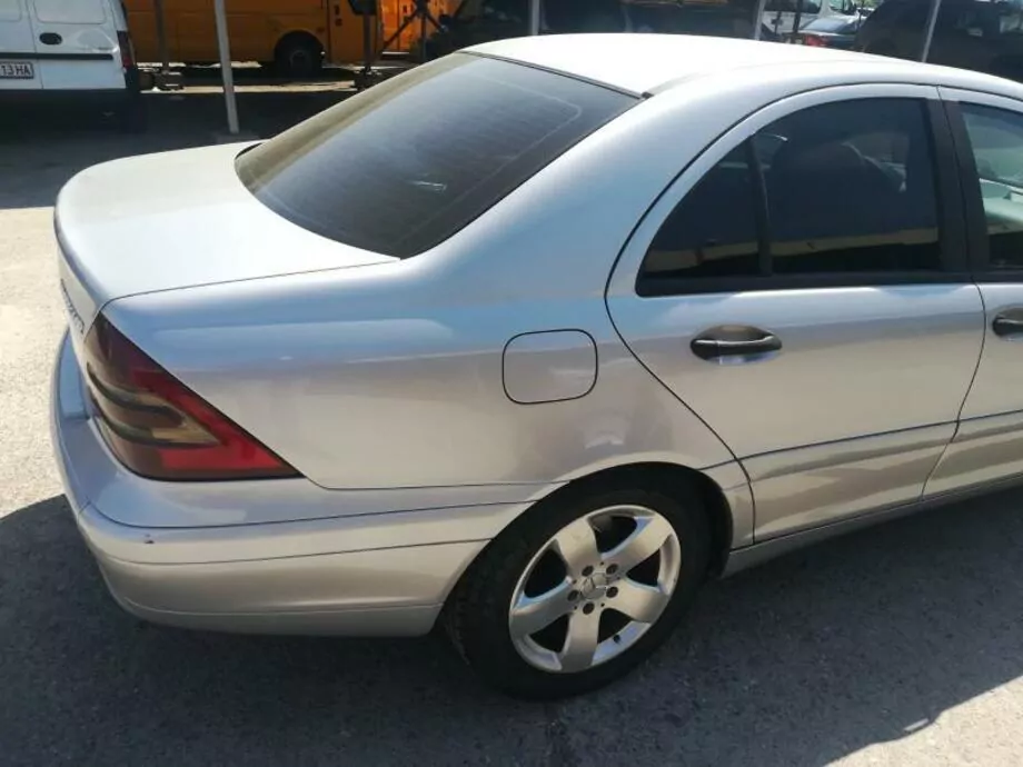 ID:1576 - MERCEDES-BENZ CLC 200