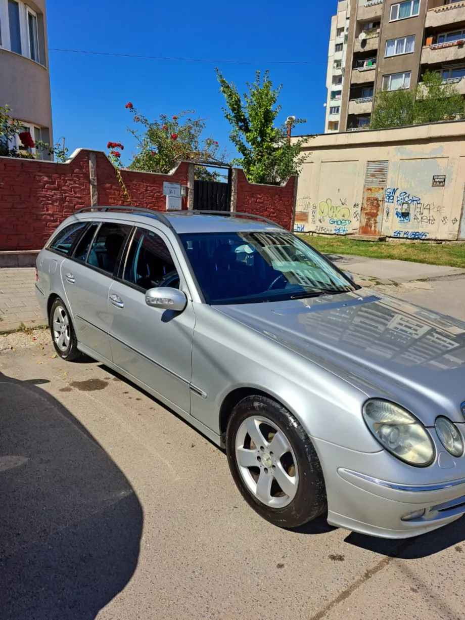 ID:1579 - MERCEDES-BENZ E 270