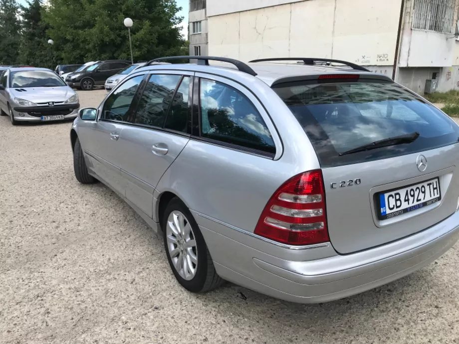 ID:1581 - MERCEDES-BENZ C 220