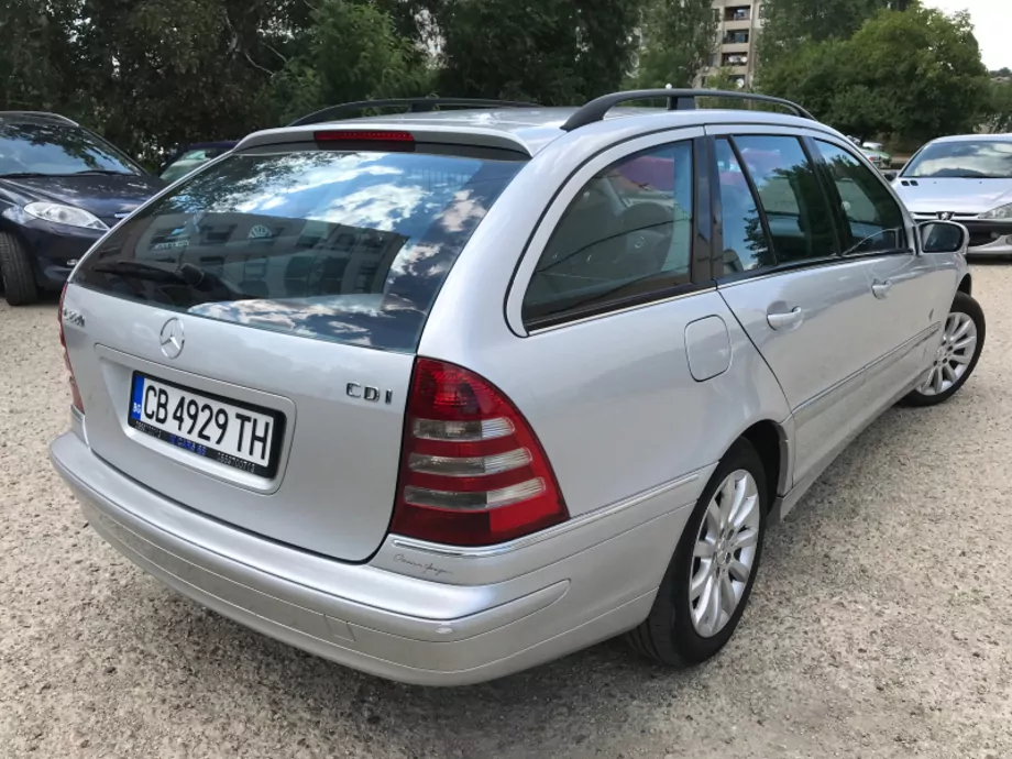 ID:1581 - MERCEDES-BENZ C 220