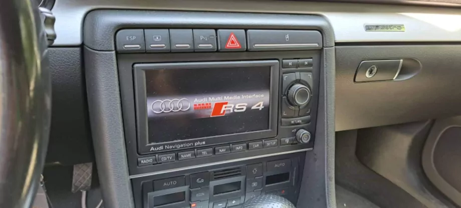 ID:1586 - AUDI A4