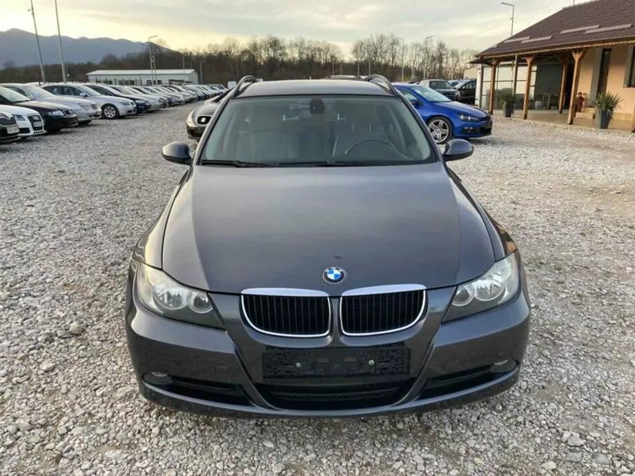 ID:1635 - BMW 320