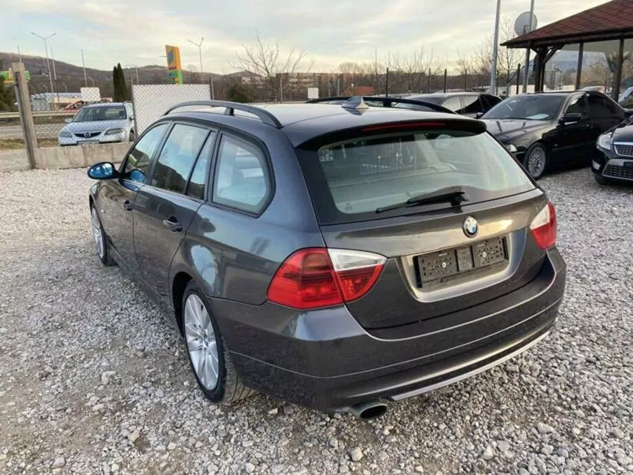 ID:1635 - BMW 320