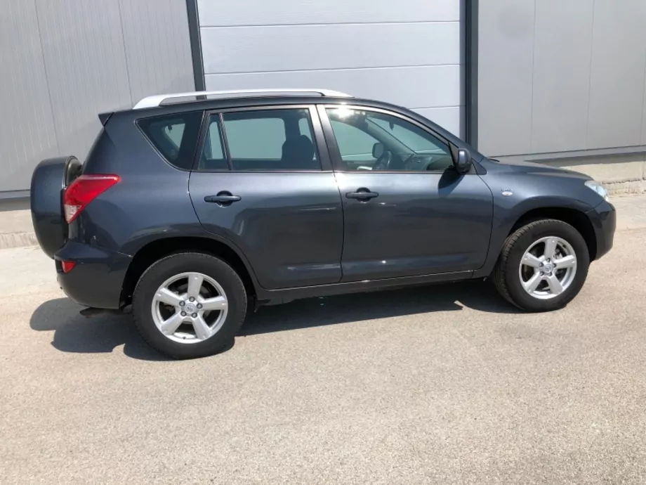 ID:1637 - TOYOTA RAV4