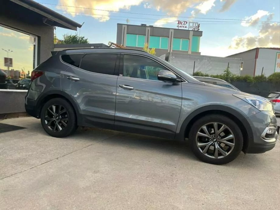 ID:1638 - HYUNDAI SANTA FE